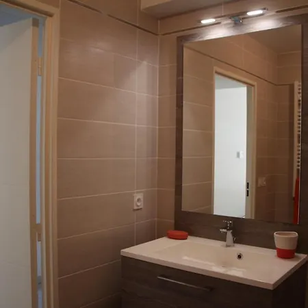 Centre Les Pins 1 Bedroom With Ac, Swimming Pool And Parking Apartman Juan-les-Pins