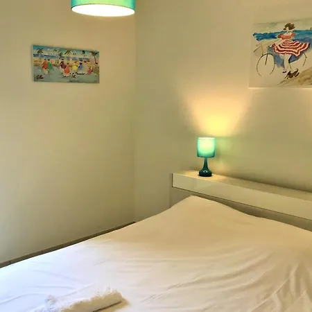 Centre Les Pins 1 Bedroom With Ac, Swimming Pool And Parking Apartmán Juan-les-Pins