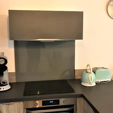 Centre Les Pins 1 Bedroom With Ac, Swimming Pool And Parking Apartmán Juan-les-Pins