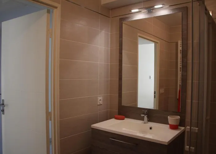 Centre Les Pins 1 Bedroom With Ac, Swimming Pool And Parking Appartamento Juan-les-Pins